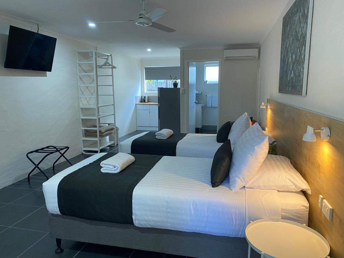 Tin Can Bay Motel Dış mekan fotoğraf