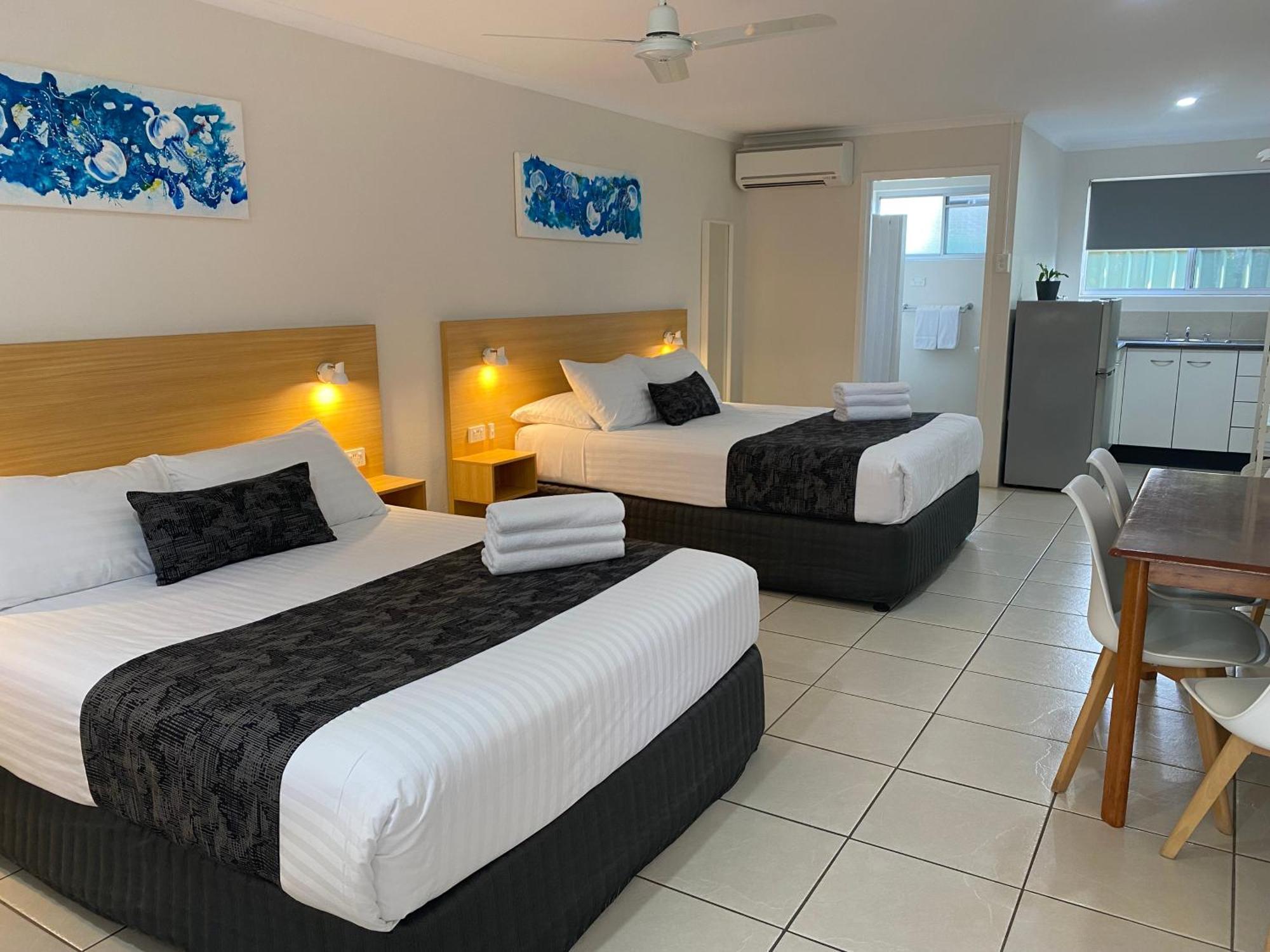 Tin Can Bay Motel Dış mekan fotoğraf