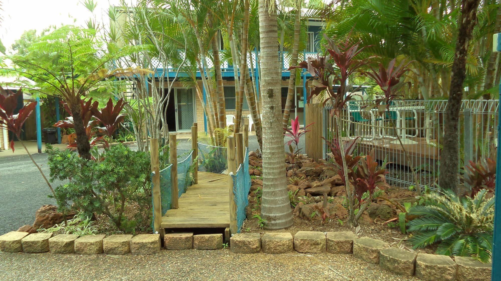 Tin Can Bay Motel Dış mekan fotoğraf