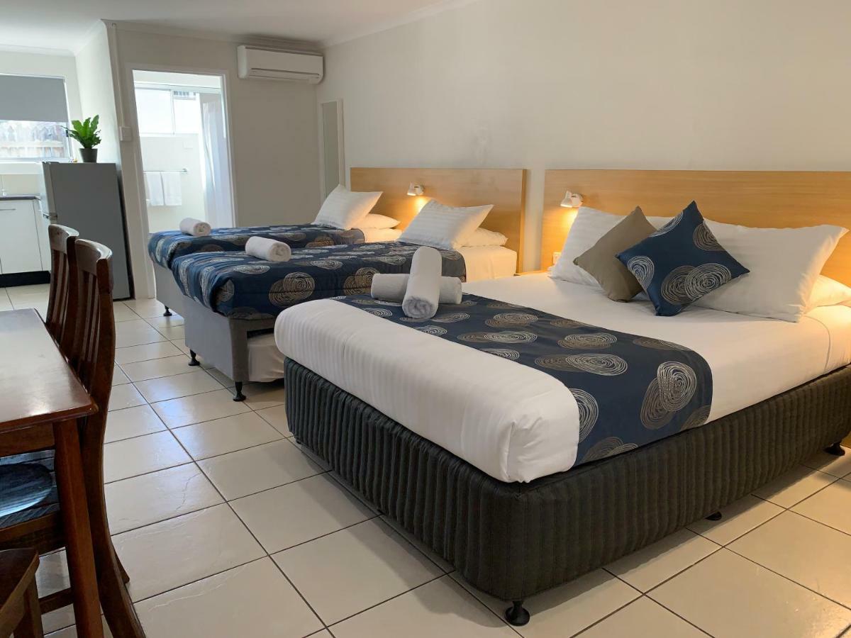Tin Can Bay Motel Dış mekan fotoğraf